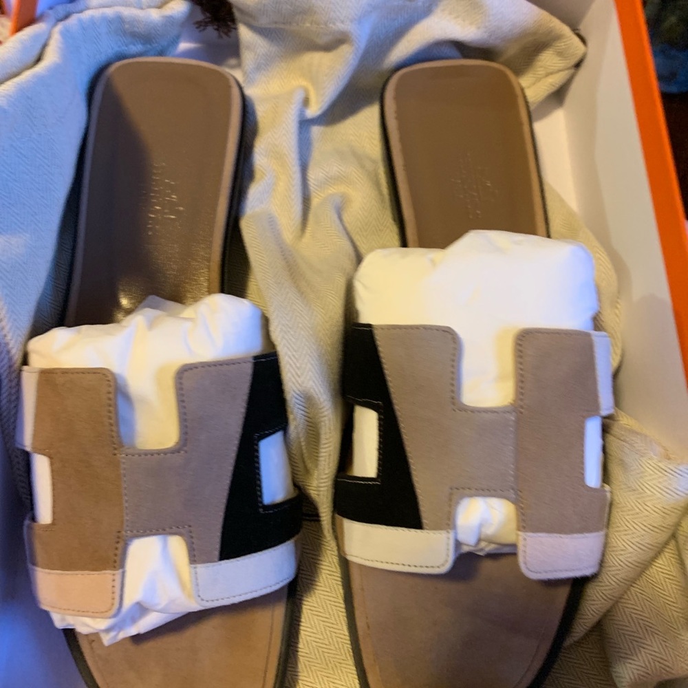 Hermès Suede Oran Sandals